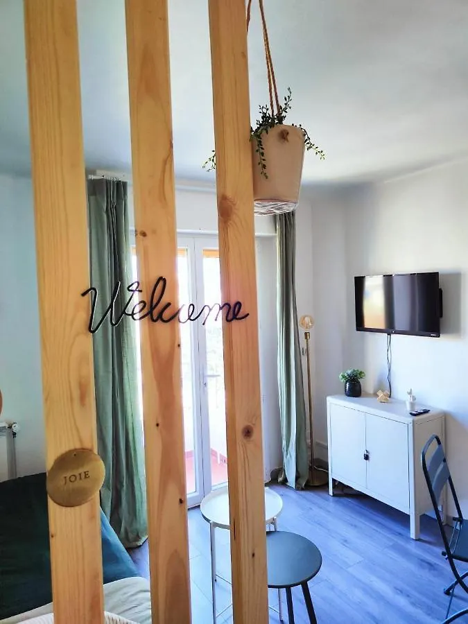 Appart Cocooning Proche Centre Avec Parking, Climatisation Hyeres Apartment